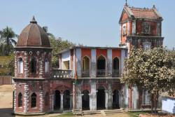 23-Dinajpur-Maijidi-Kuthi-Musical-College.JPG